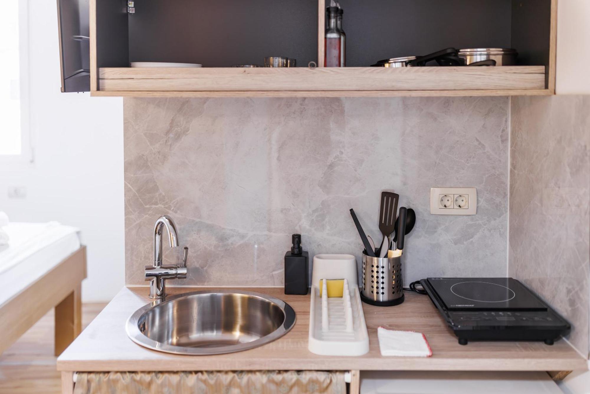 Plutus Apartments And Rooms With Free Parking Koper Exteriör bild