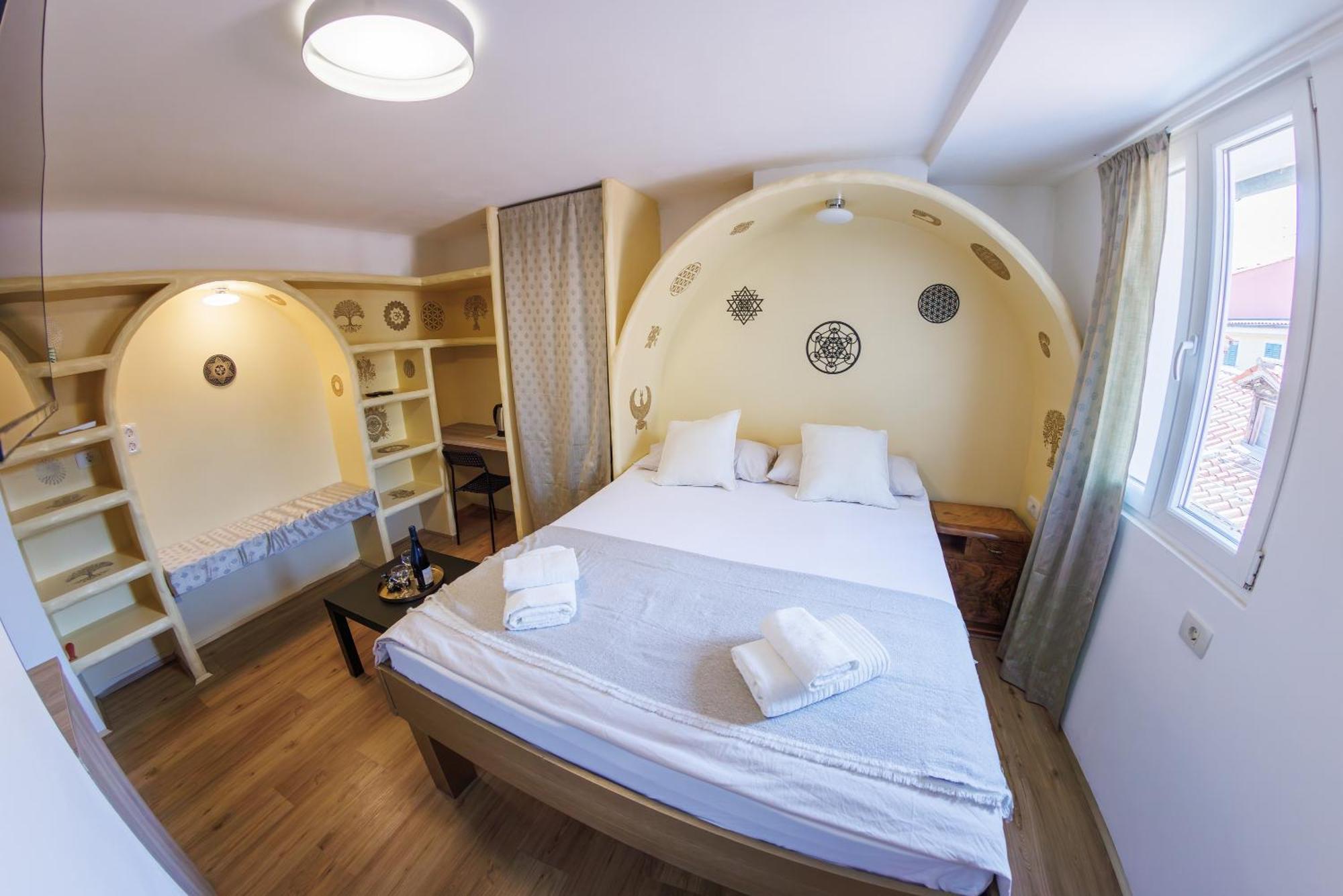 Plutus Apartments And Rooms With Free Parking Koper Exteriör bild